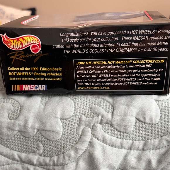 Hot Wheels Racing Die-Cast model #43 plus small 3” #43 race car. - Picture 5 of 7